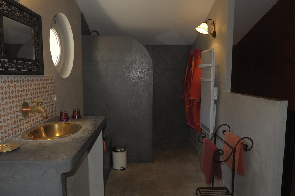 Bed and Breakfast Mas De Lure Salon-de-Provence Exterior foto