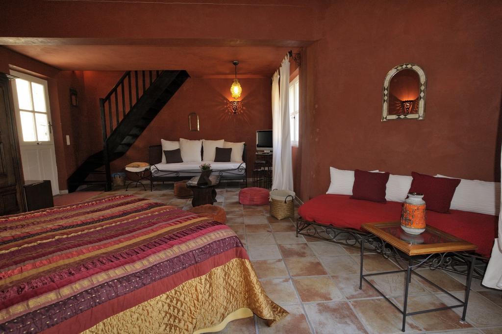 Bed and Breakfast Mas De Lure Salon-de-Provence Exterior foto