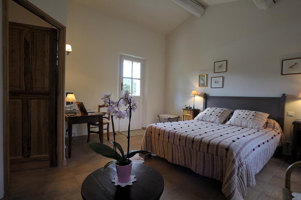Bed and Breakfast Mas De Lure Salon-de-Provence Exterior foto